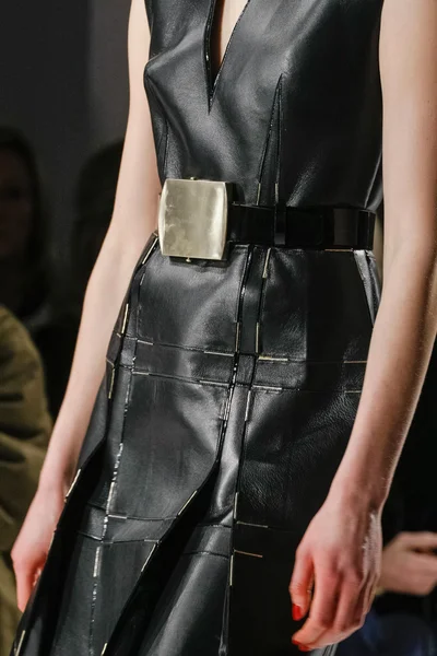 Look 36